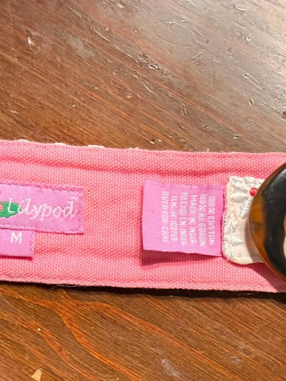Vintage  style white and pink daisy cloth belt size M